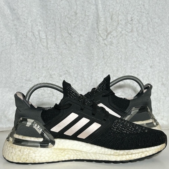 Adidas Womens Black Grey Ultra Boost 20 Running Athletic Sneakers Shoes SZ US 7 - Picture 6 of 11
